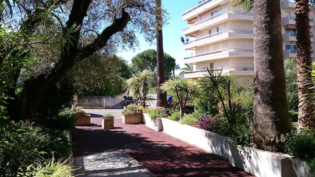 Joli Studio 4Pers Piscine Tout Confort Juan-les-Pins Zewnętrze zdjęcie