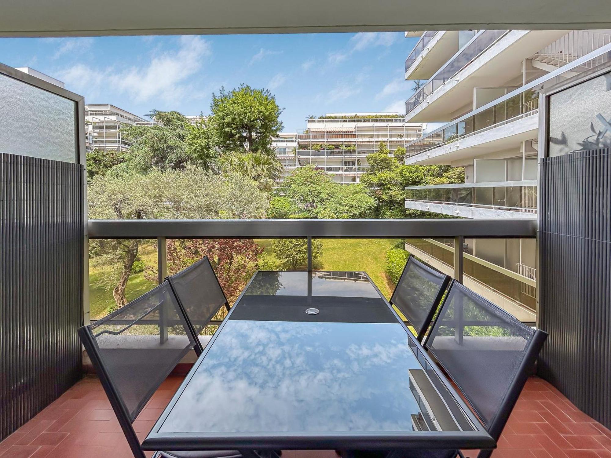 Joli Studio 4Pers Piscine Tout Confort Juan-les-Pins Zewnętrze zdjęcie